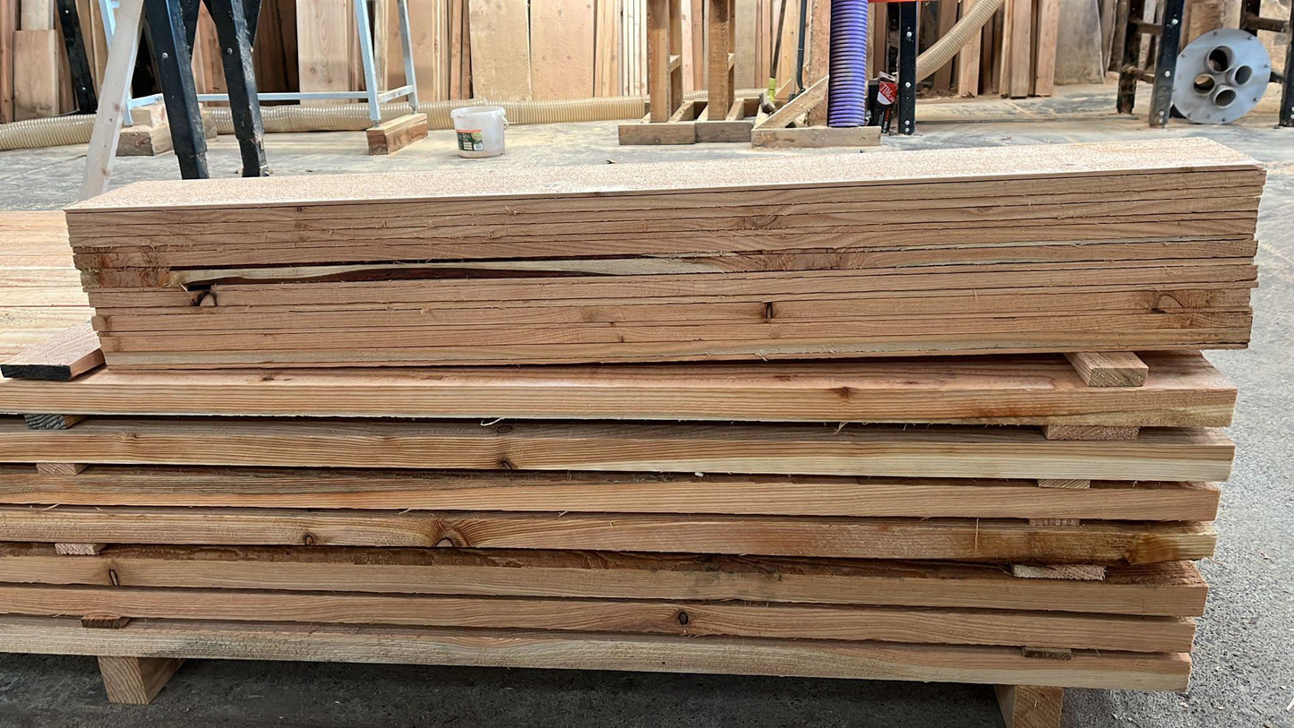 18mm x 150mm x 2.4m Featheredge Boards
