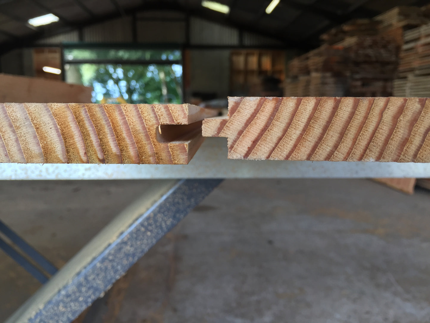 20mm x 135mm Larch Tongue & Groove Profile 9
